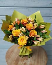 Букет цветов из:  Альстромерии и Розы в Званном