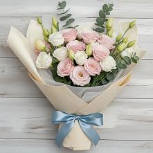 Букет цветов из:  Лизиантусы в Званном