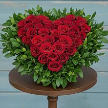 Цветочная композиция из Розы в виде сердца в Званном