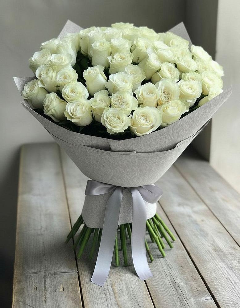Букет 35 Белых роз в Званном