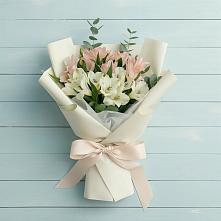 Букет цветов из:  Альстромерии #REPLACE_PRED# Званном