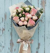 Букет цветов из:  Розы в Званном