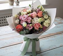 Букет цветов из:  Розы, Лизиантусы и Гвоздики #REPLACE_PRED# Званном