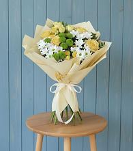 Букет цветов из:  Хризантемы и Розы в Званном