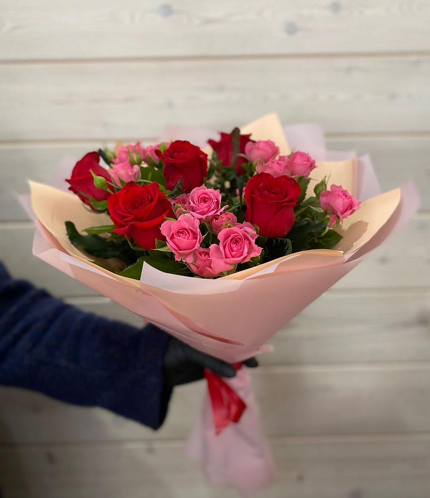 Букет цветов из: Розы в Званном