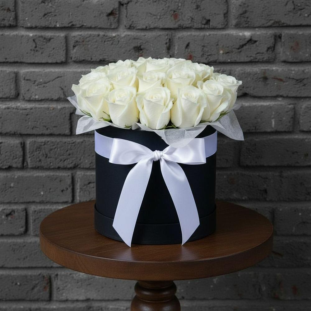 Цветочная композиция из Розы в шляпной коробке в Званном