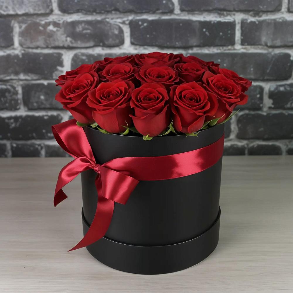 Цветочная композиция из Розы в шляпной коробке в Званном