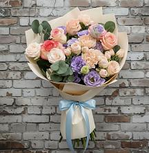 Букет цветов из:  Розы, Лизиантусы и Гвоздики в Званном