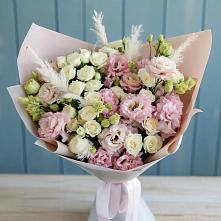 Букет цветов из:  Альстромерии и Розы в Званном